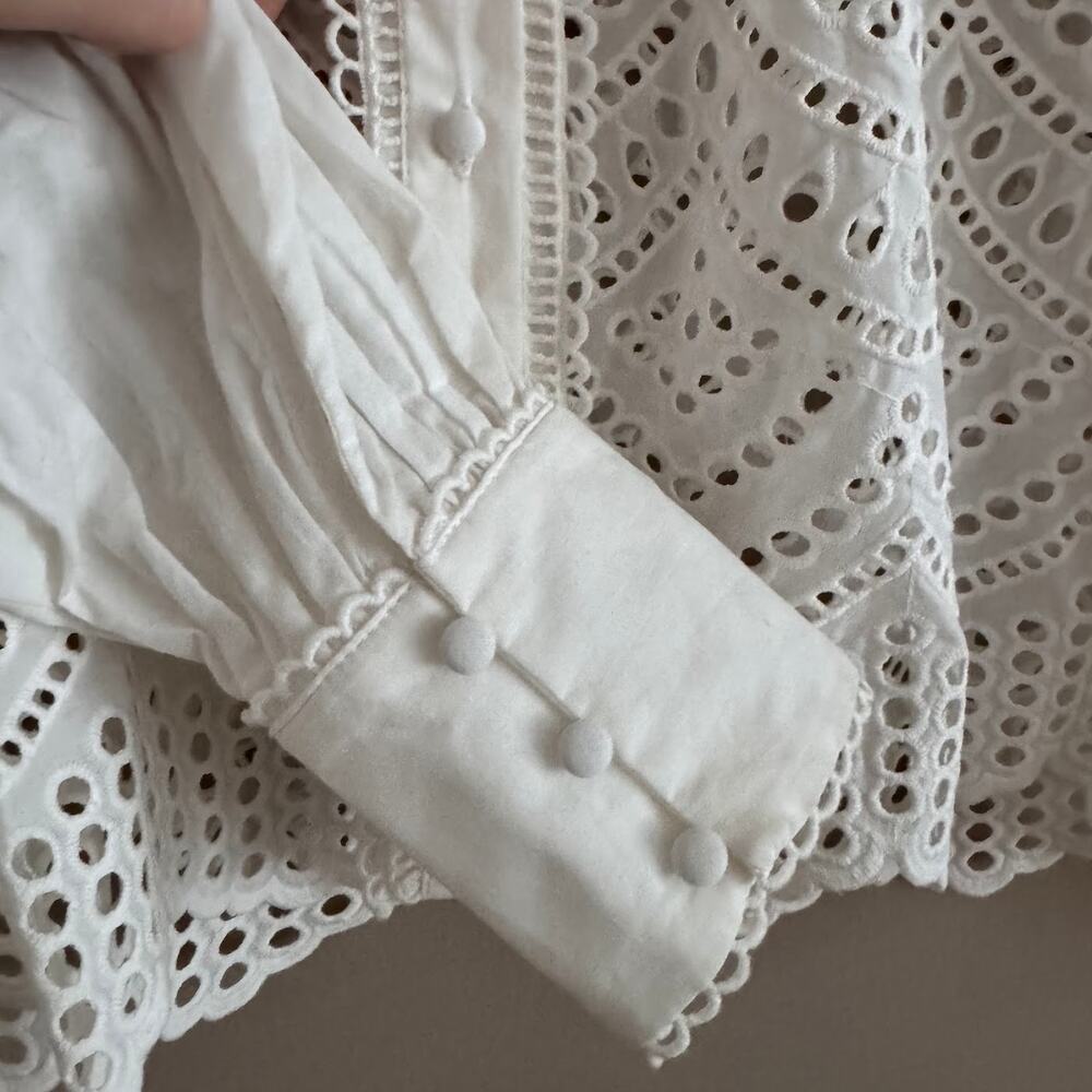 We Are Kindred White Eyelet Button Front Long Sleeve Blouse Size 8 NEW - Picture 6 of 8